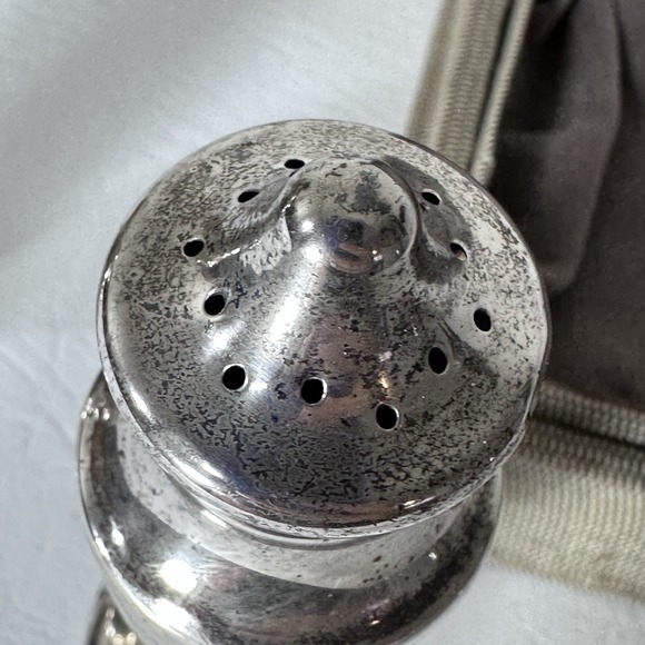 Antique Weidlich Sterling Silver Salt & Pepper Shakers Eagle W c.1900 w/ Case - Picture 5 of 11